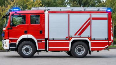 Person verletzt sich bei Forstunfall schwer am Bein im Bezirk Liezen