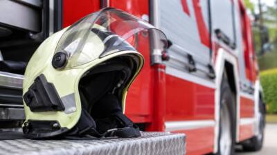 Pkw prallt in Straßburg gegen Mauer eines Wohnhauses