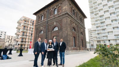 Bäckerei-Café soll im Wasserturm der Freien Mitte eröffnen