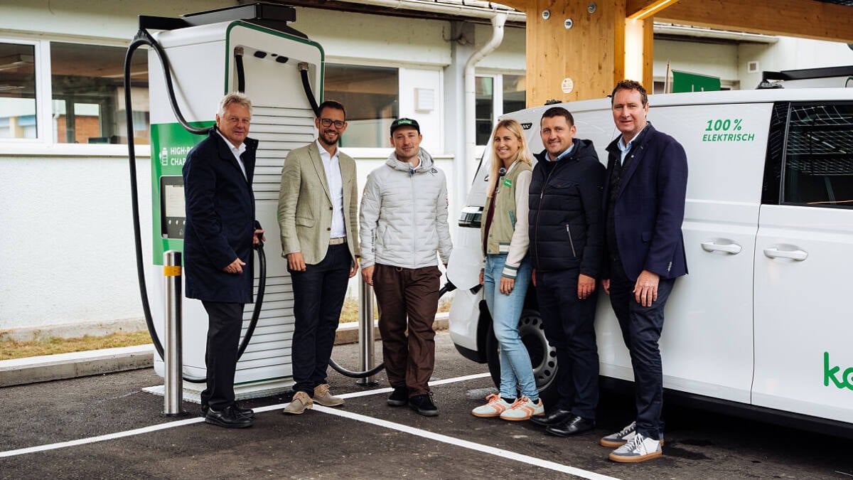 Kärntens erster öffentlicher E-Ladehub geht in Hermagor in Betrieb