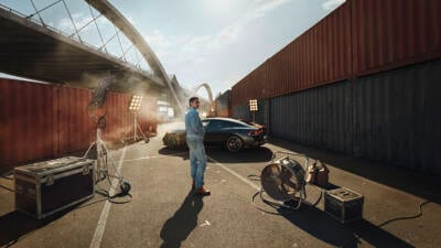 Brad Pitt wirbt für neues Mercedes-AMG GT 4-Türer Coupé