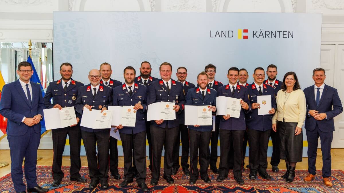 Kärnten ehrt 25 Einsatzkräfte mit Katastropheneinsatzmedaillen