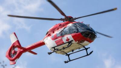 Zwei Motorradfahrer in Obergrünburg und Ungenach schwer verletzt